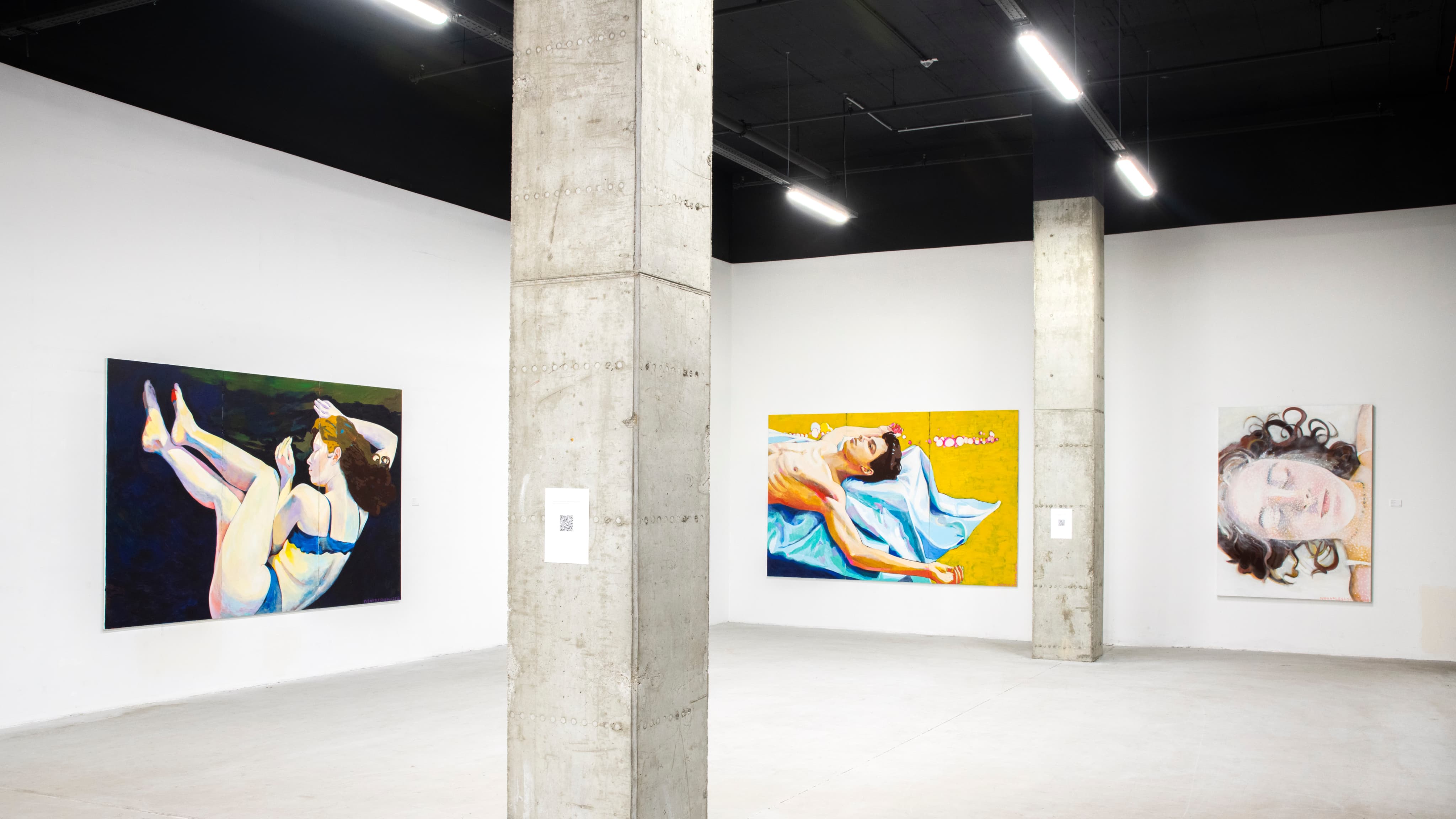 exhibition-view-medium