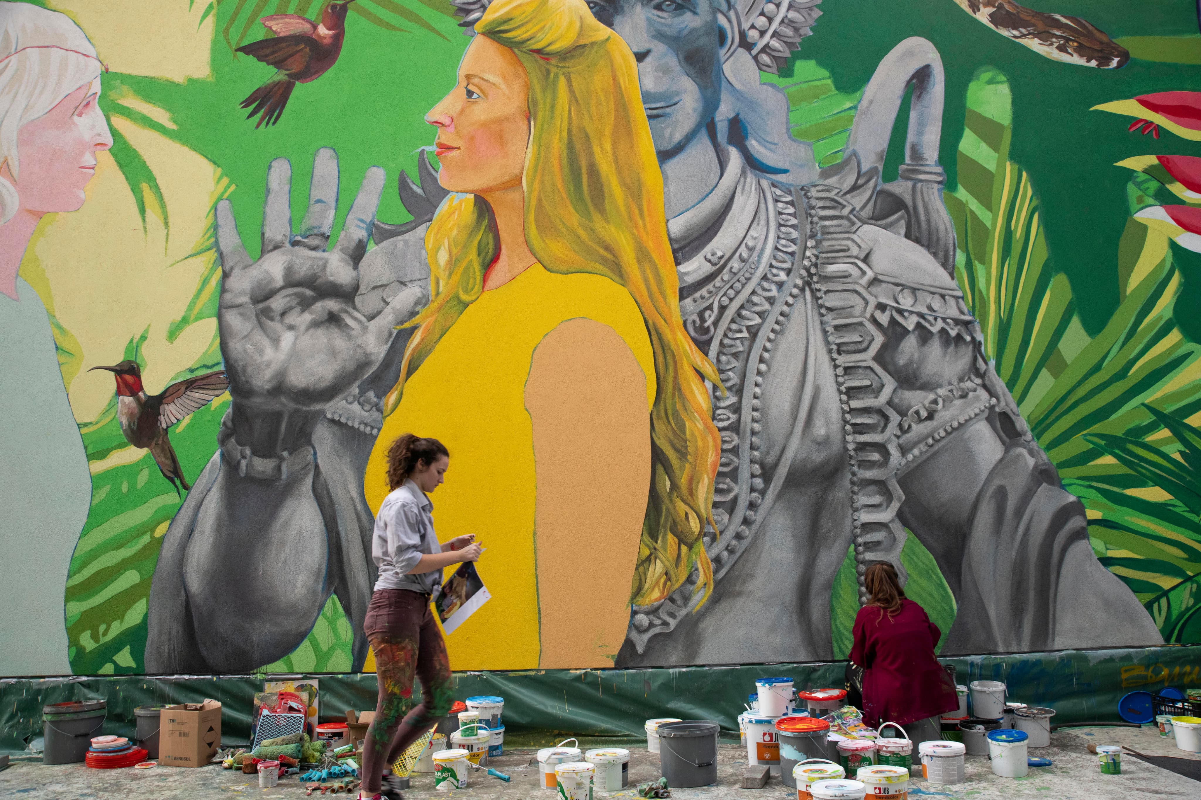 mural-life-slide-16
